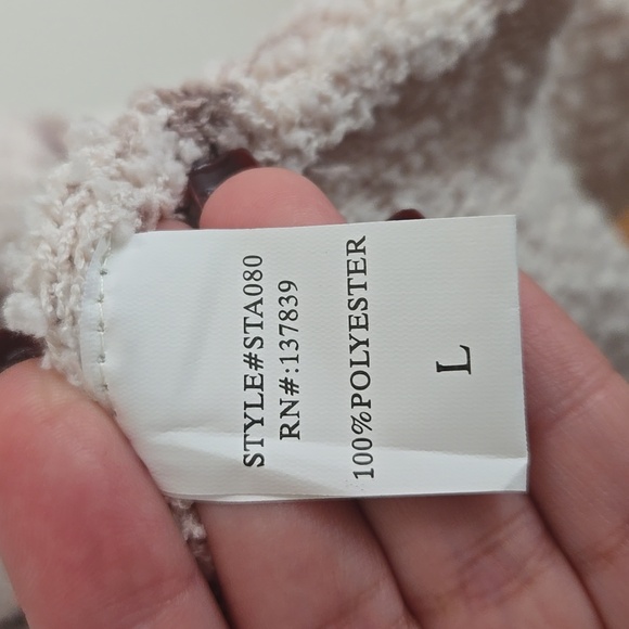 Debut Fuzzy Cream Cardigan - Picture 5 of 9